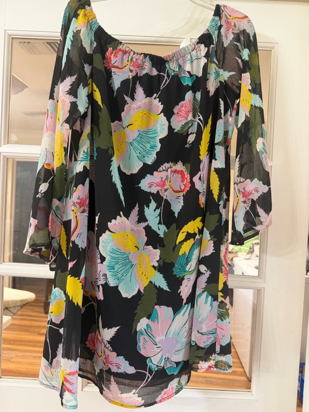 Love, fire. Off the shoulder dress, size large